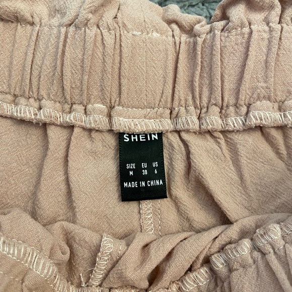 Rose Pink Paper bag shorts 🩷 - Picture 8 of 11